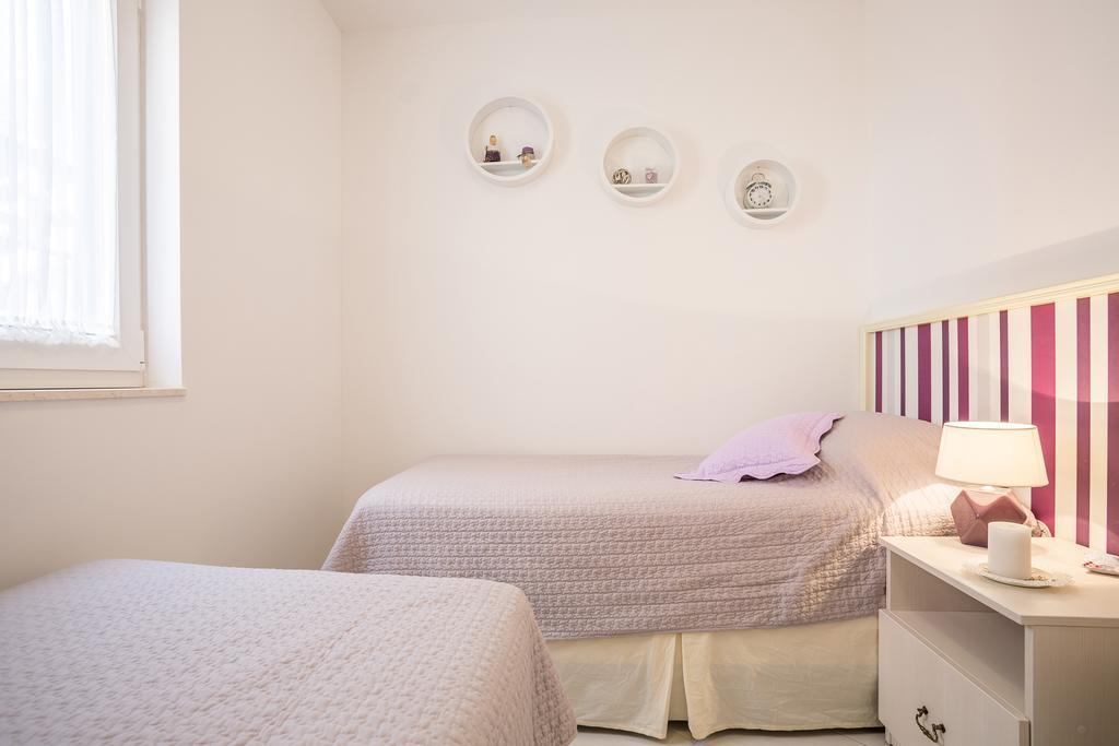 Apartments Oleandar Rogoznica (Sibenik-Knin) Quarto foto